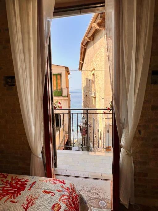Brezza Marina Apartment Scilla Bagian luar foto